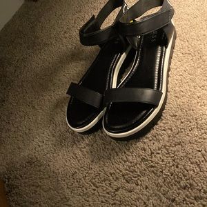 Who’s ready to dance merengue?